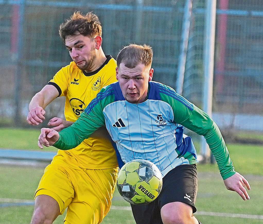 Abgedrängt aus der Erfolgsspur: Der SuS Bad Westernkotten verlor beim SC Drolshagen mit 0:2. Es war eine vermeidbare Niederlage für die Kurort-Kicker. Foto: Tuschen