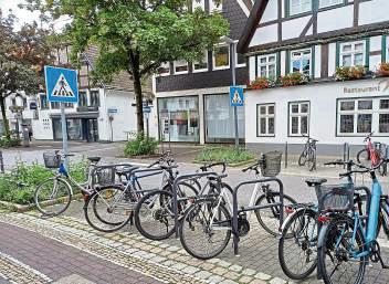 Neue Anlehnbügel für Fahrräder gibt’s in der Cappelstraße.