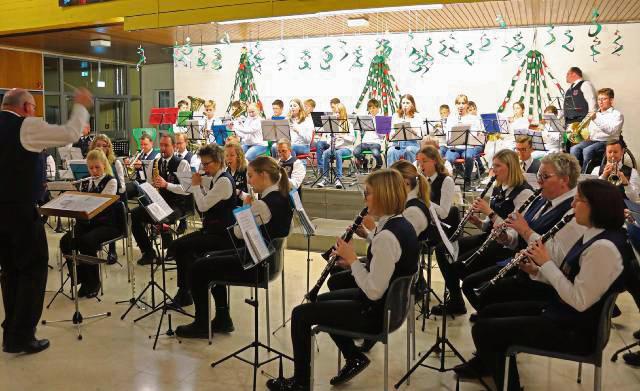 Weihnachtliche Musik verspricht das Konzert des Musikzugs Störmede. Archivfoto: Kabuth