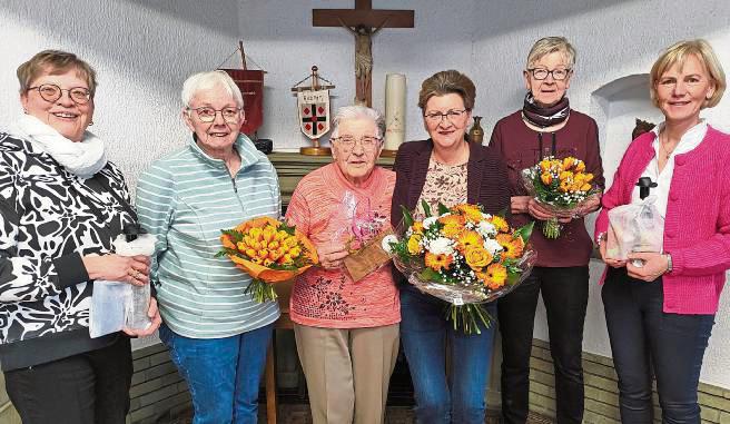 Stefanie Kamp, Margret Aust, Leni Hermes, Gabi Köhne, Christa Gessmann und Andrea Kellermann (v.l.) waren Personalien auf der Jahreshauptversammlung des Arbeitskreises für Behinderte. Foto: Kloer