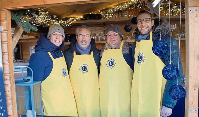 Für den Lions-Club im Einsatz: Kai Friske (v. l.), Ingo Pahrmann, Udo Steltemeier und Peter Königkamp. Foto: Stallmeister