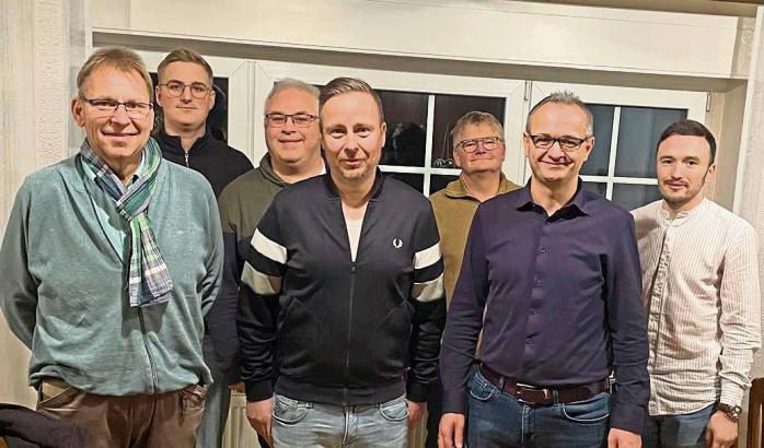 Der Vorstand des SSV Menzel zog Bilanz (v.l.): Franz-Josef Schmücker, Jakob Geise, Andreas Rüther, Christian Köster, Martin Kußmann, Mario Köster, Lukas Risse. Es fehlen Heiko Halberschmidt und Markus Salm.