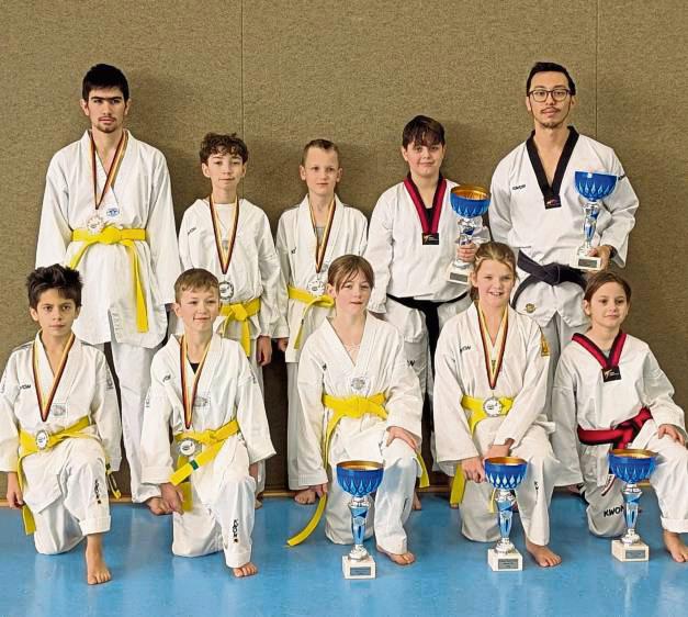 Gut in Szene setzten sich die Taekwondosportler der DJK Erwitte beim Championship in Delbrück, wo über 300 Sportler aus ganz Deutschland um Pokale und Medaillen kämpften.