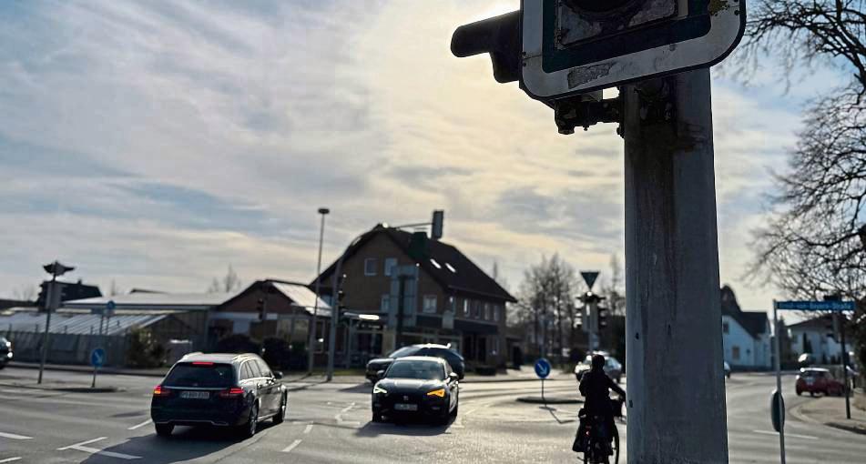 An dieser Ampelkreuzung gibt’s für Fahrer viel zu beachten. Foto: N. Wissing