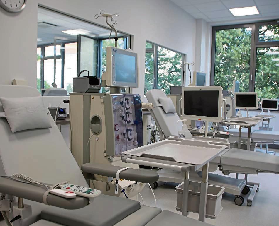 Helle Behandlungsräume und modernste Dialysetechnik: 44 Plätze stehen im Dialysezentrum am Soesttor 17 für die Behandlung von Patienten zur Verfügung. Fotos: Cegelski