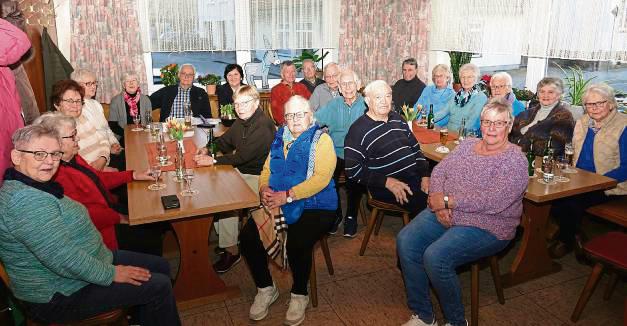 Gespannt lauschten die Gäste der Landrätin. Foto: Kloer