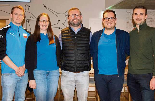 Die Weichen beim TuS Lipperode stellen (v.l.) Justin Kemper, Mona Eickmann, Patrick Walter, Marvin Moka und Hendrik Tidgemeyer.