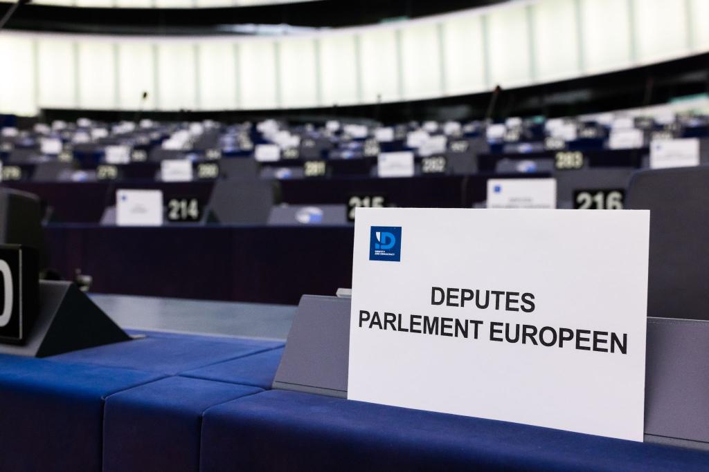 Zu der ID-Fraktion im EU-Parlament gehören neben der italienischen Lega unter anderem auch die französische Partei RN von Marine Le Pen. - Foto: Philipp von Ditfurth/dpa