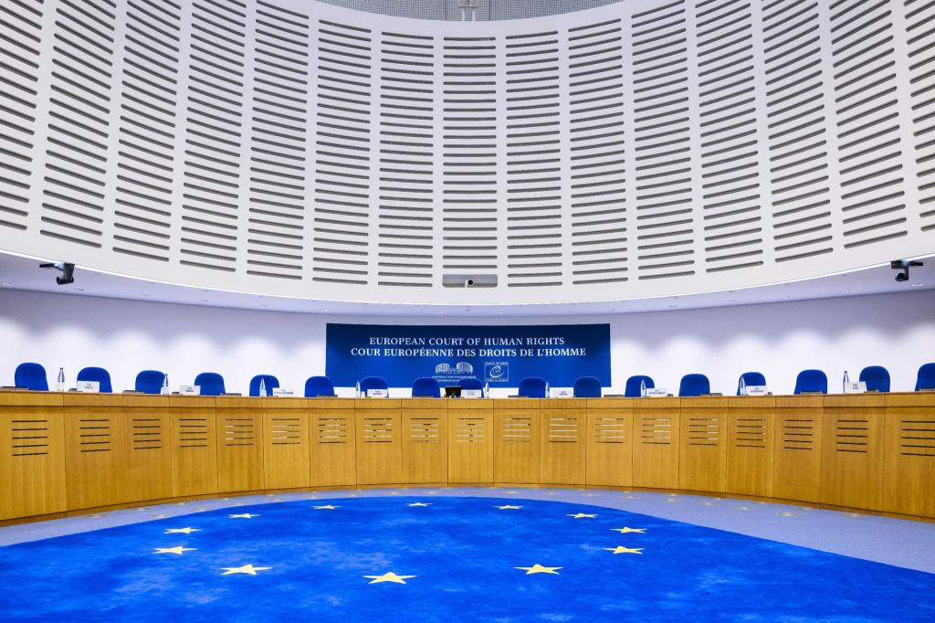 Die Richter in Straßburg geben einer Klage der Ukraine statt: Russland hat Menschenrechtsverletzungen auf der Krim begangen. - Foto: Jean-Christophe Bott/Keystone/dpa