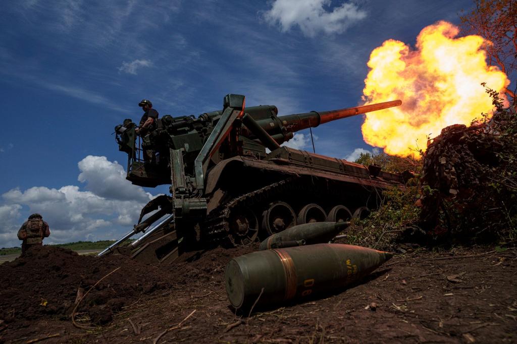 Die Ukraine verteidigt sich nun seit 854 Tagen gegen den russischen Angriffskrieg. - Foto: Evgeniy Maloletka/AP