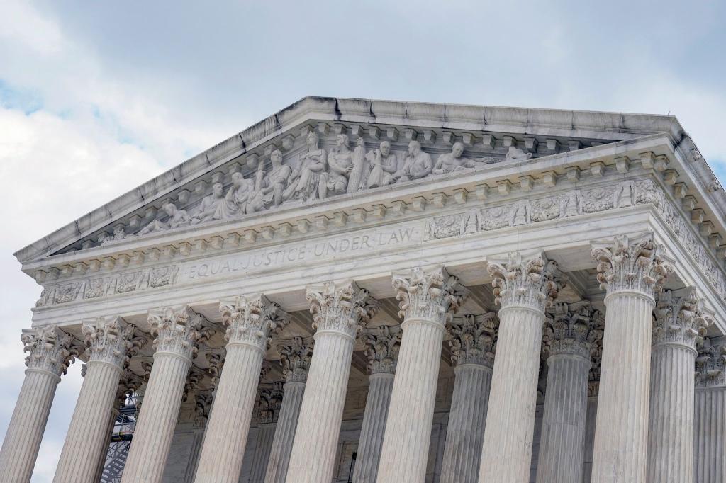 Der Supreme Court in Washington - das Oberste Gerichte der USA. - Foto: Mariam Zuhaib/AP/dpa