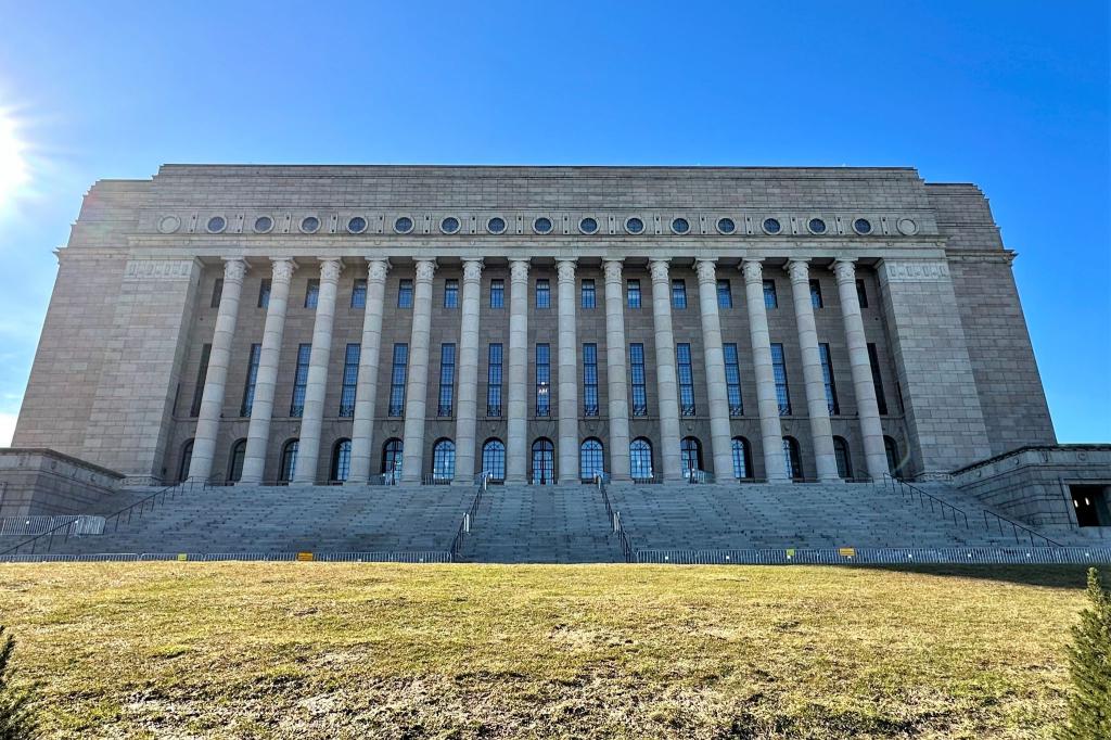 Billigung in Helsinki: Das finnische Parlament hat ein Verteidigungsabkommen mit den USA abgesegnet. - Foto: Steffen Trumpf/dpa