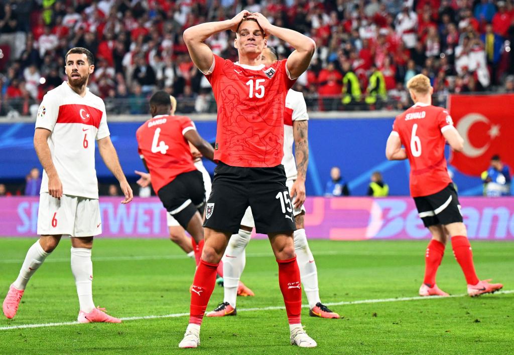 Niederlage gegen die Türkei: Achtelfinal-Aus für Österreich. - Foto: Robert Michael/dpa