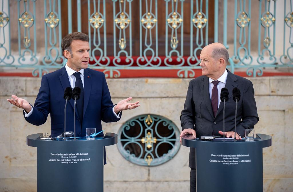 In engem Kontakt nach der Wahl in Frankreich: Macron und Scholz - Foto: Michael Kappeler/dpa