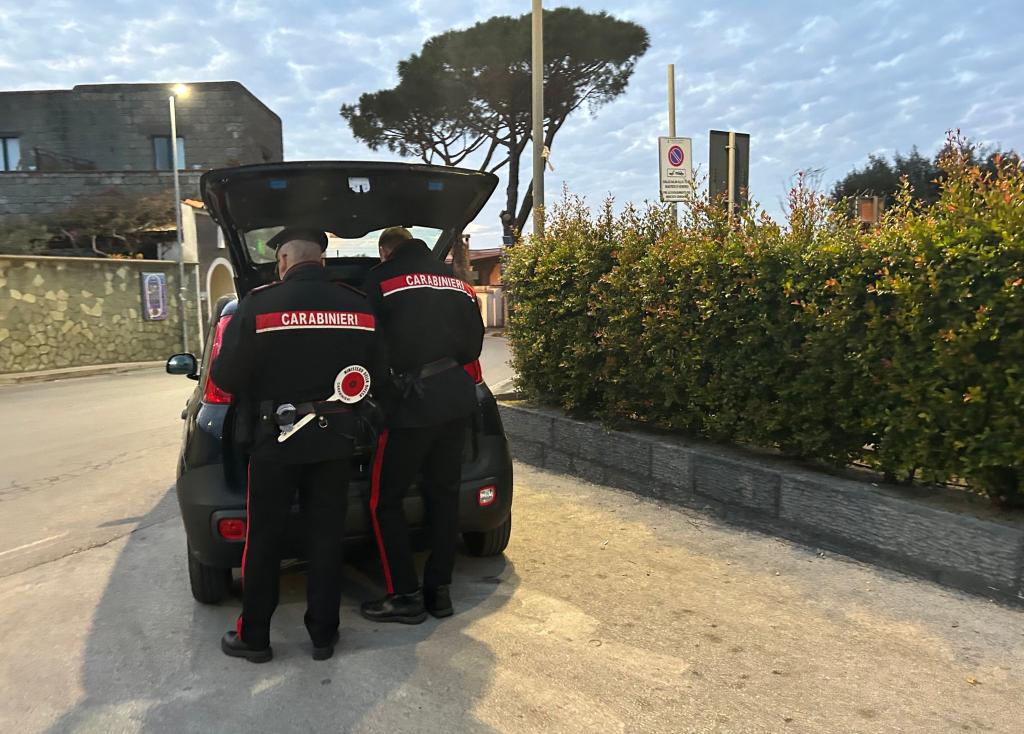 Nach einem Streit wird ein Mann in Italien laut Polizei von seinem Bruder enthauptet. Die Carabinieri ermitteln. (Archivbild) - Foto: Christoph Sator/dpa