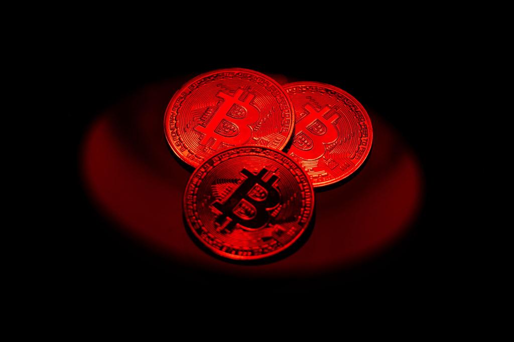 Bitcoin fällt auf tiefsten Stand seit Februar - Foto: Hannes P Albert/dpa/dpa-tmn