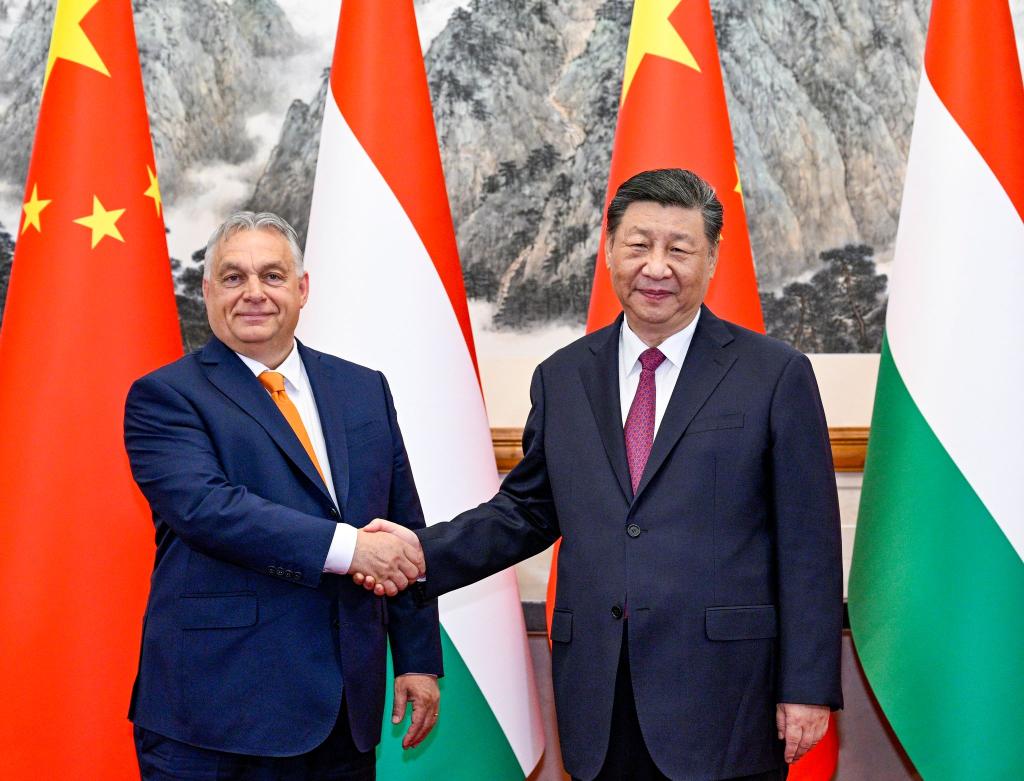 Ungarns Ministerpräsident Viktor Orban steht in der Kritik nach Besuchen in Moskau und Peking - Foto: Li Xueren/XinHua/dpa