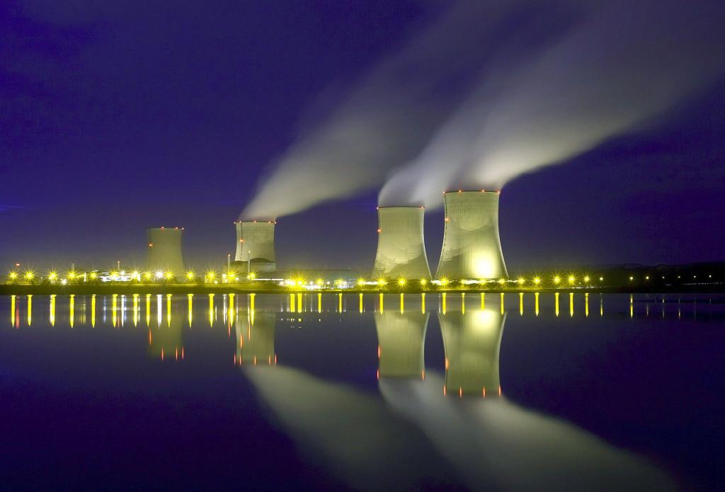 In Frankreich sind Atomkraftwerke noch in Betrieb. Wenn Deutschland aus dem Nachbarland Strom importiert, kann es also gut sein, dass dieser aus einem Akw kommt. - Foto: epa Karaba/EPA_FILE/dpa
