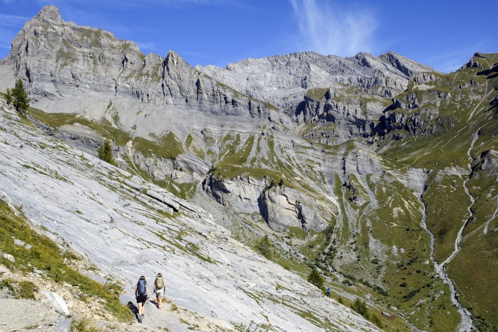 Zwei deutsche Bergsteigerinnen stürzen im Wallis mehrere hundert Meter ab. (Archivbild) - Foto: Anthony Anex/KEYSTONE/dpa