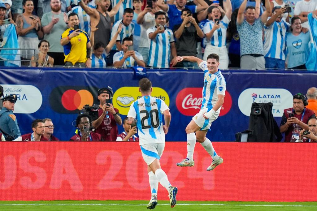 Titelverteidiger Argentinien steht erneut im Copa-Finale. - Foto: Julia Nikhinson/AP/dpa
