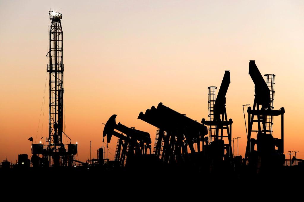 Die weltweite Ölnachfrage schwächt sich derzeit ab. (Symbolbild) - Foto: Eli Hartman/AP/dpa