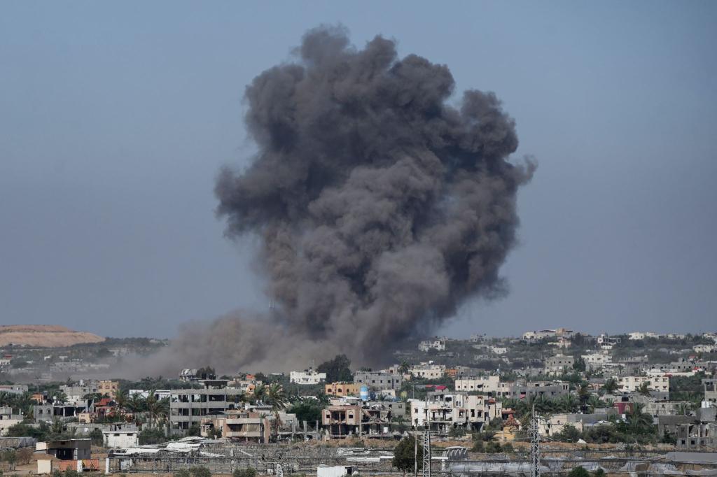Israels Armee hat eigenen Angaben zufolge mehr als 25 Ziele im Gazastreifen aus der Luft angegriffen. (Symbolbild) - Foto: Abdel Kareem Hana/AP/dpa