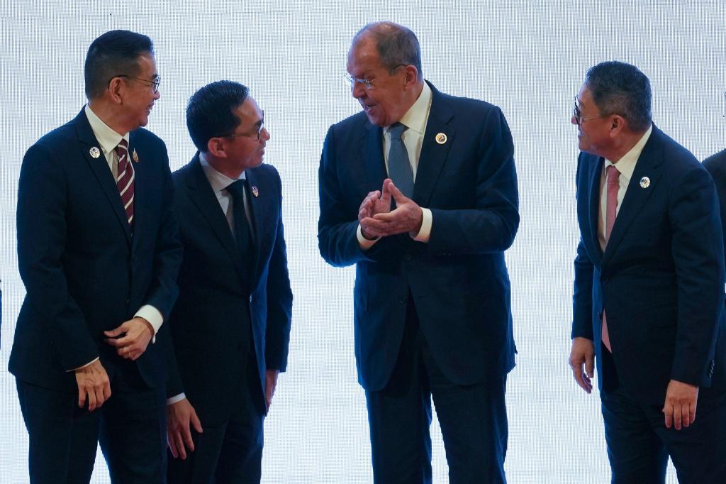 Der russische Außenminister Sergej Lawrow warnte in Laos vor einer «eskalierenden Konfrontation» in Südostasien. - Foto: Sakchai Lalit/AP