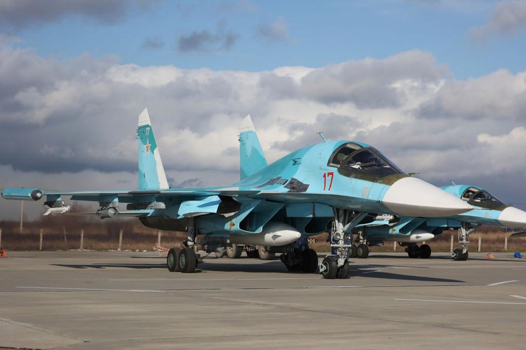 Immer wieder stürzten in Russland Kampfflugzeuge nach offiziellen Angaben auch aus technischen Gründen ab. (Archivbild) - Foto: Vitaliy Timkiv/AP/dpa