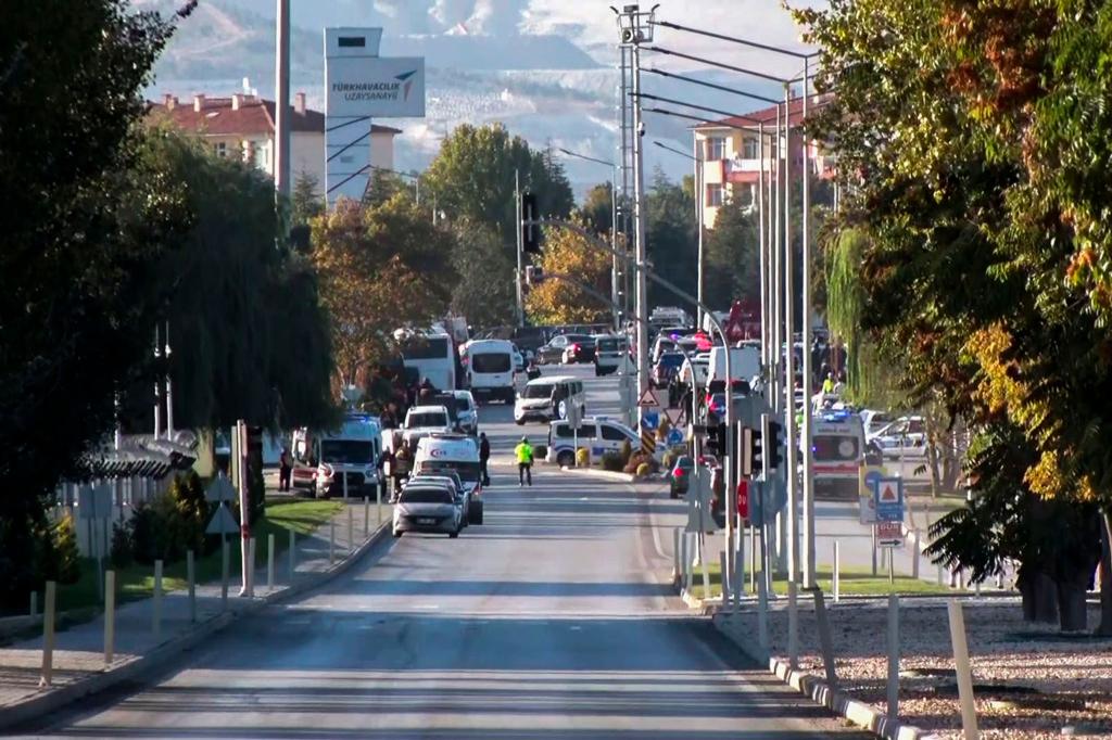 Die Türkei reagiert auf den Anschlag mit Luftangriffen im Nordirak und in Syrien. - Foto: Uncredited/IHA/AP/dpa