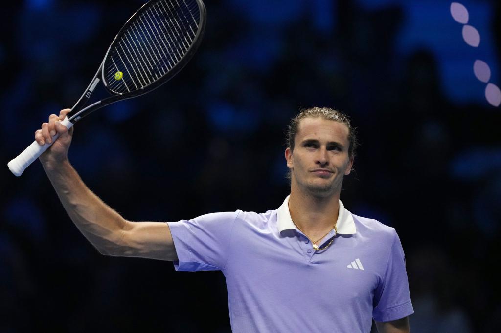 Alexander Zverev tritt in seinem zweiten Match bei den diesjährigen ATP Finals in Turin gegen Casper Ruud an. - Foto: Antonio Calanni/AP