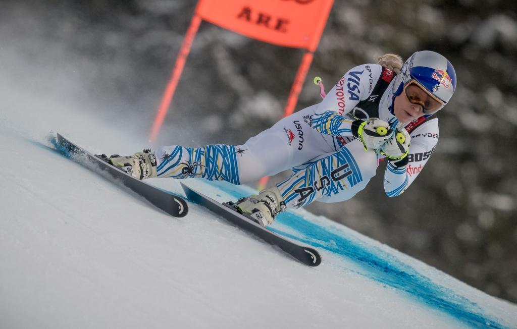 Lindsey Vonn will nach fünf Jahren Pause wieder in den Speed-Disziplinen angreifen. - Foto: Michael Kappeler/dpa