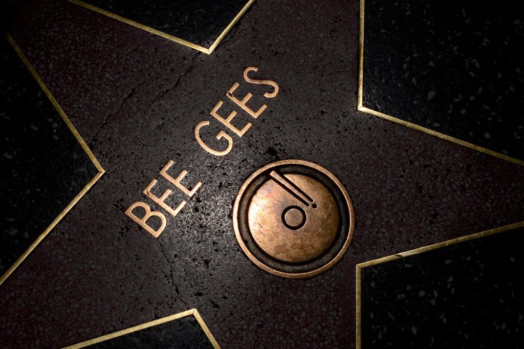 Der frühere Schlagzeuger der Bee Gees, Colin Petersen, ist tot. (Symbolbild) - Foto: picture alliance / dpa