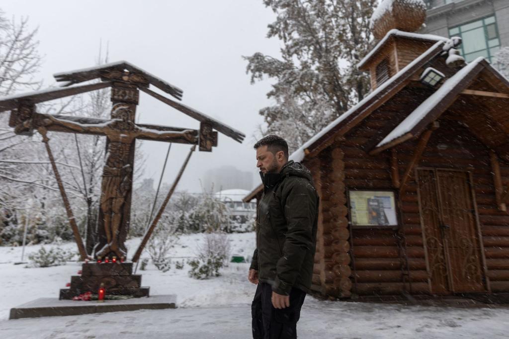 Der ukrainische Präsident Selenskyj fordert eine entschiedene Reaktion auf Russlands Raketenangriff. - Foto: Ukraine Presidency/Planet Pix via ZUMA Press Wire/dpa