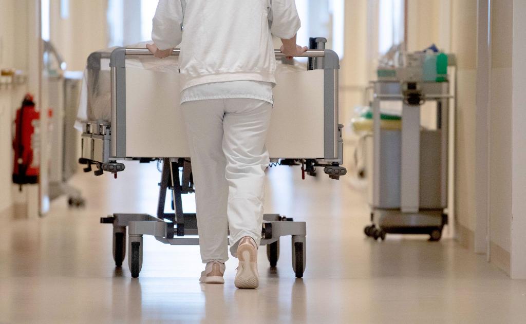 Die Reform soll Finanzdruck auf die Kliniken verringern. (Archivbild) - Foto: Marijan Murat/dpa