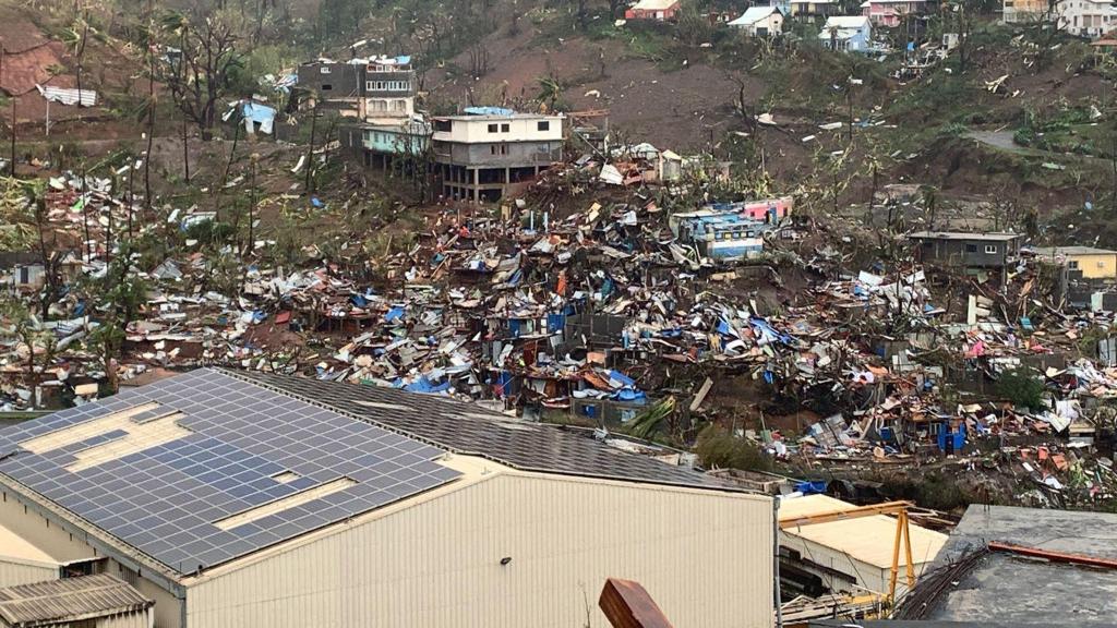 Das Unwetter hinterließ in Mayotte eine Spur der Verwüstung (Foto aktuell). - Foto: Kwezi/AFP/dpa