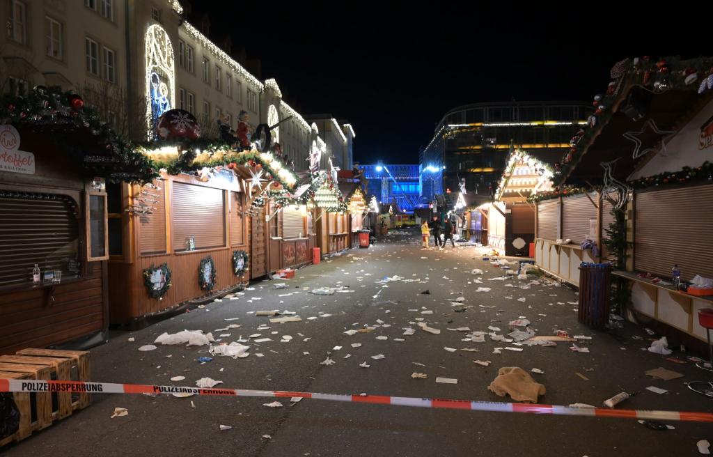 Bei dem Anschlag auf den Weihnachtsmarkt in Magdeburg gibt es Tote und viele Verletzte. - Foto: Heiko Rebsch/dpa