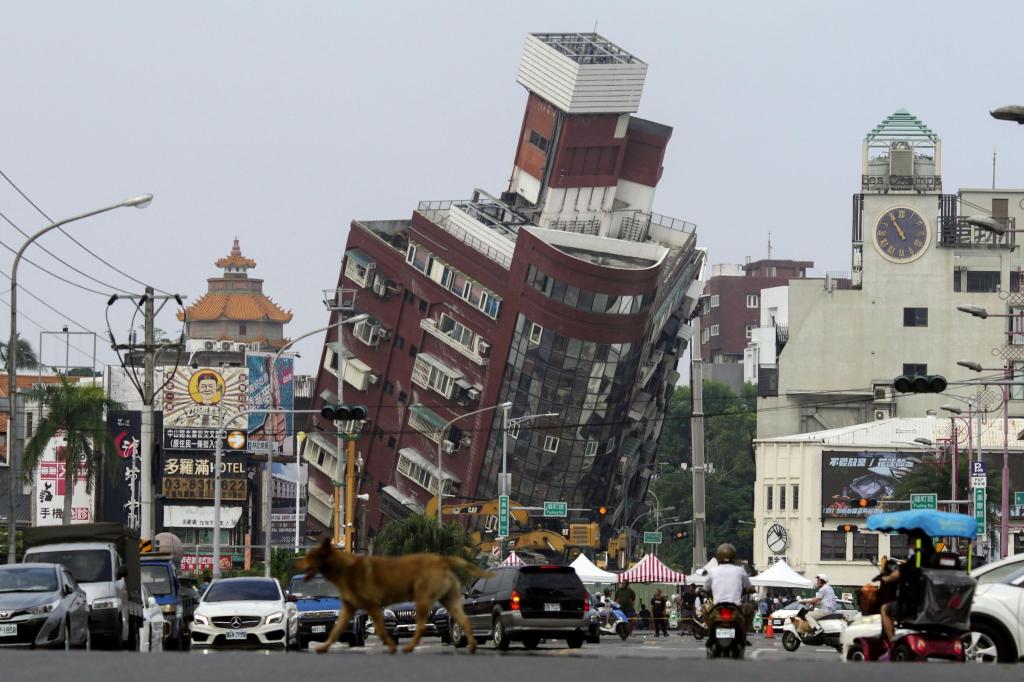 Bei Einhaltung strenger Bauvorschriften können Gebäude selbst schweren Erdbeben standhalten (Archivbild). - Foto: Uncredited/kyodo/dpa