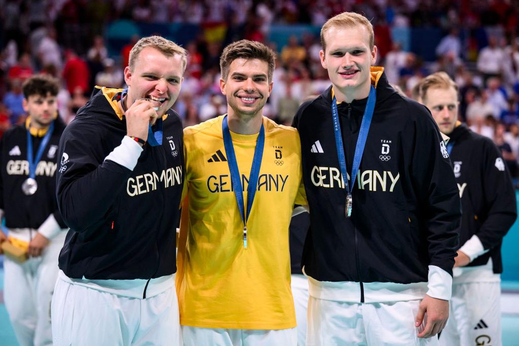 Die jungen DHB-Spieler wollen die nächste Medaille für Deutschland holen. - Foto: Tom Weller/dpa