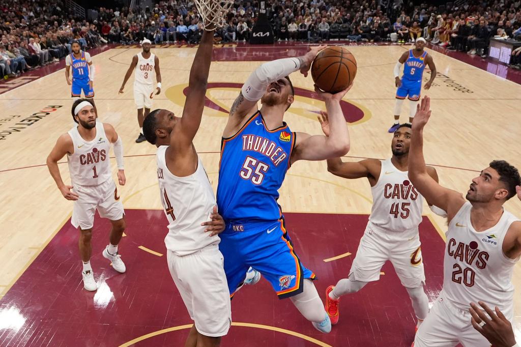 Isaiah Hartenstein (M.) machte ein starkes Spiel. - Foto: Sue Ogrocki/AP/dpa