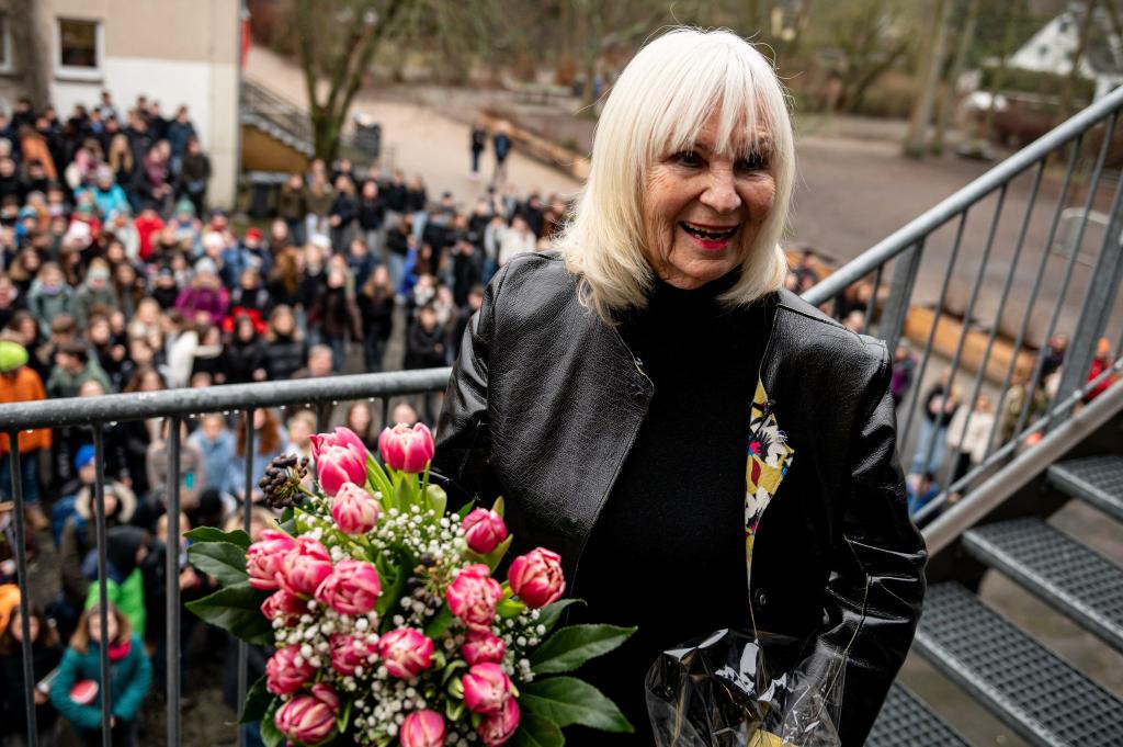 Verena Zapf hielt es nur wenige Monate im Ruhestand aus. - Foto: Fabian Sommer/dpa