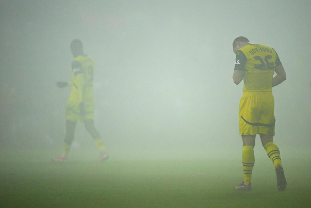 Borussia Dortmund steckt in einer schweren Krise. - Foto: Gregor Fischer/dpa