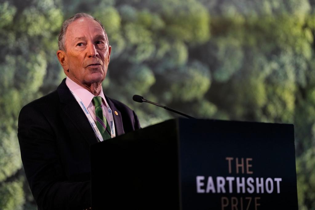 Der Milliardär Michael Bloomberg will mit seiner Stiftung für die Klimaverpflichtungen der USA aufkommen. (Archivbild) - Foto: Alastair Grant/Pool AP/dpa