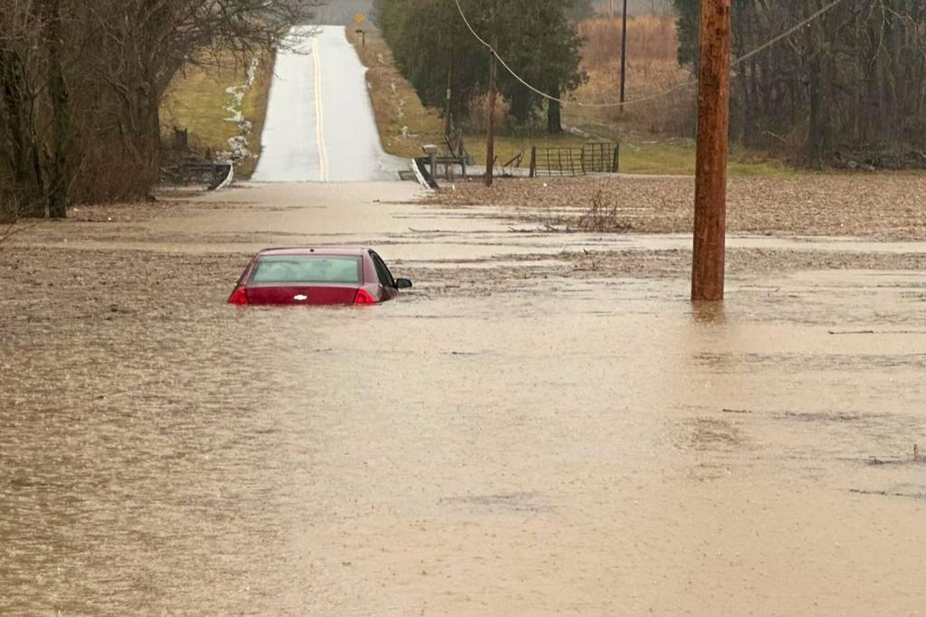 Bei schweren Überflutungen in Kentucky kamen mindestens acht Menschen ums Leben. - Foto: -/Warren County Sheriff's Office via AP/dpa