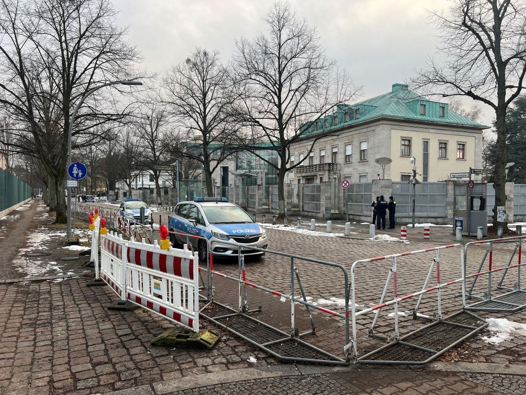  Ein 18-Jähriger soll einen Anschlag auf die israelische Botschaft geplant haben. - Foto: Julius-Christian Schreiner/-/dpa