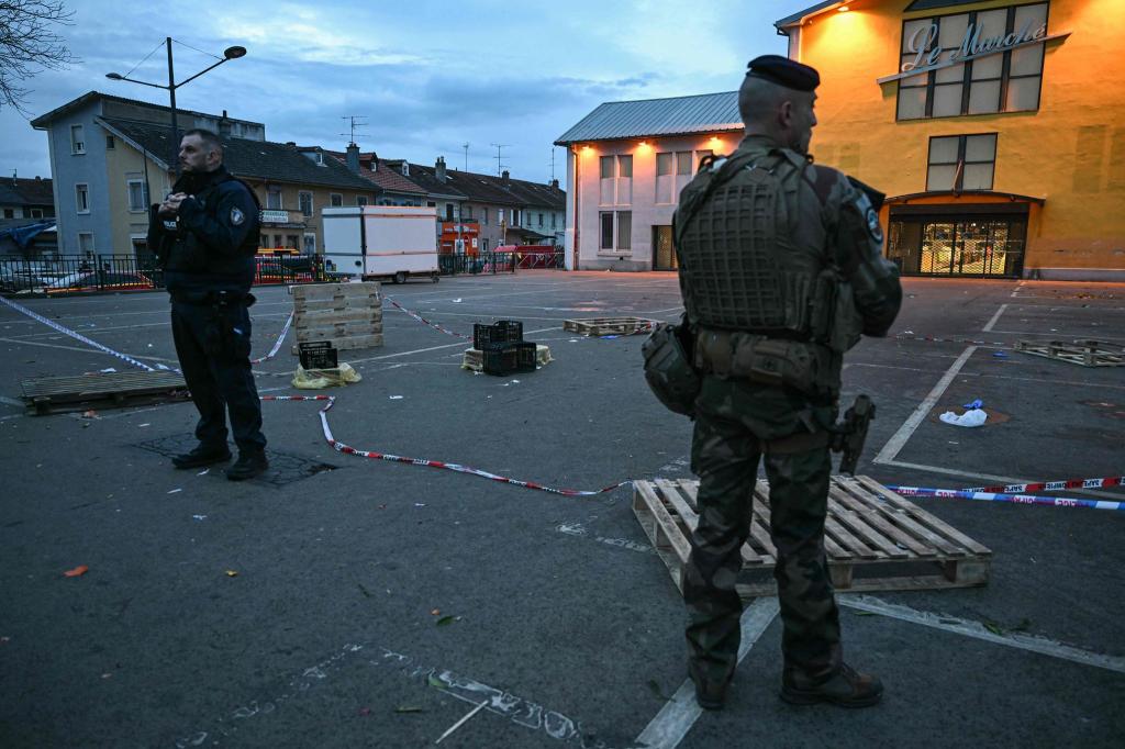 Ob der getötete Mann sich dem Angreifer entgegenstellte oder zufällig zum Opfer wurde, ist noch unklar. - Foto: Sebastien Bozon/AFP/dpa