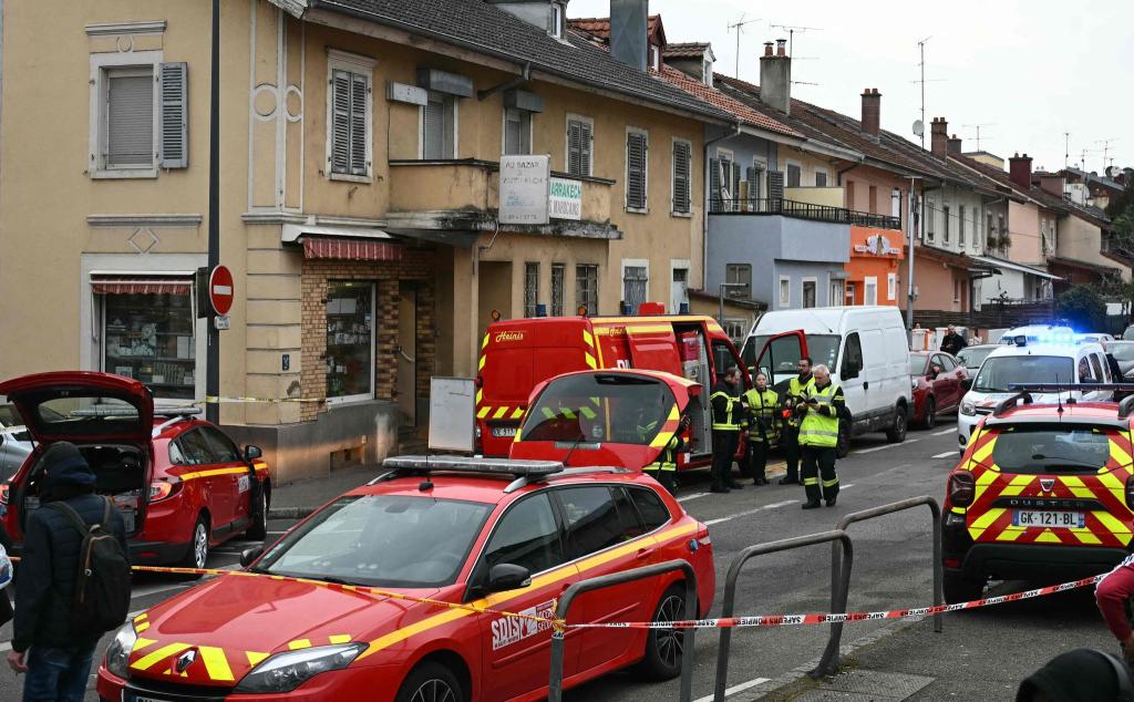 Ein Passant starb bei dem Angriff, drei Menschen wurden verletzt. - Foto: Sebastien Bozon/AFP/dpa