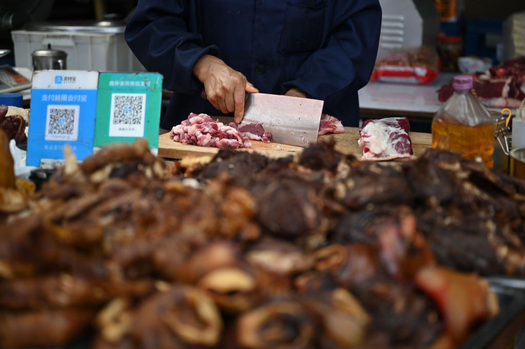 In China sanken die Verbraucherpreise im Februar, Lebensmittelpreise gingen um 3,3 Prozent zurück. (Symbolbild) - Foto: Johannes Neudecker/dpa