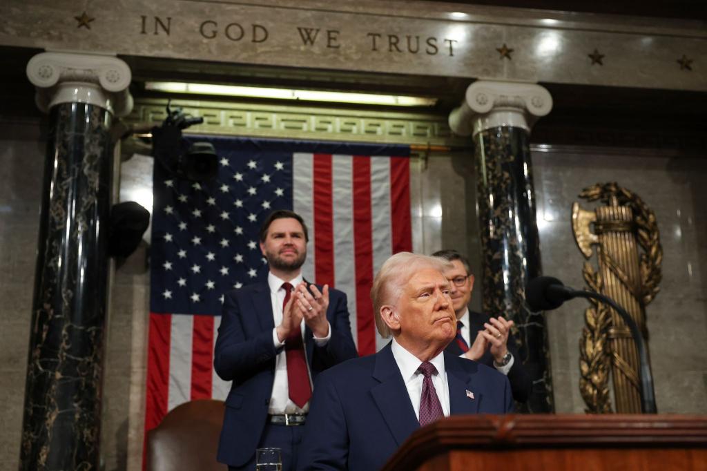 Jüngste Aussagen von Donald Trump werden gedeutet, dass der US-Präsident selbst eine Rezession nicht mehr ausschließt. (Archivbild) - Foto: Win McNamee/POOL Getty Images/AP/dpa