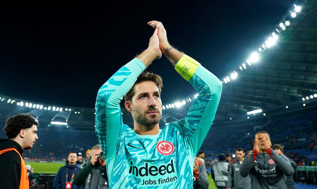 Eintracht Frankfurt muss wie gegen Ajax Amsterdam auch im Bundesligaduell mit dem VfL Bochum auf Torwart Kevin Trapp verzichten. - Foto: Giuseppe Maffia/dpa